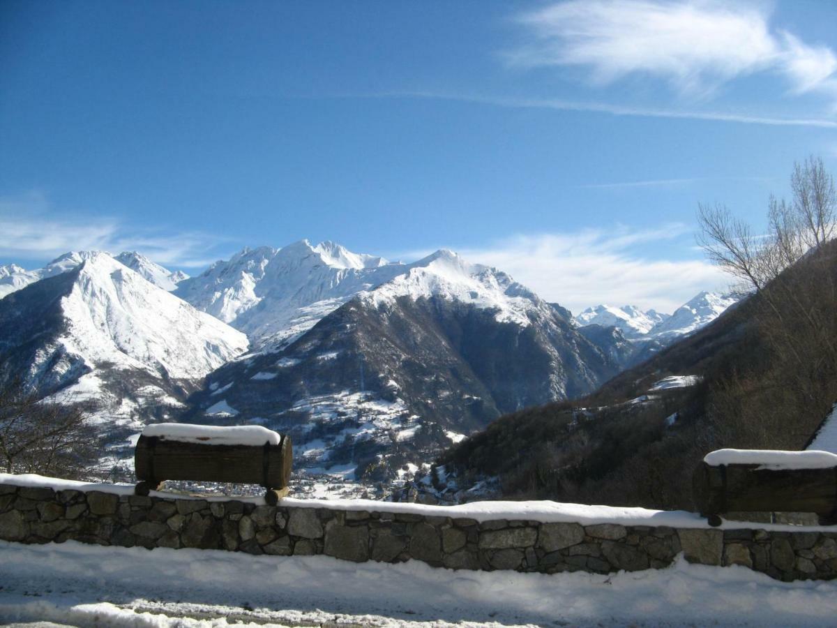 Gite Soum De L'Ase Grust Esterno foto